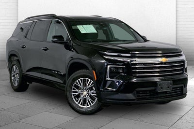 2024 Chevrolet Traverse FWD LT