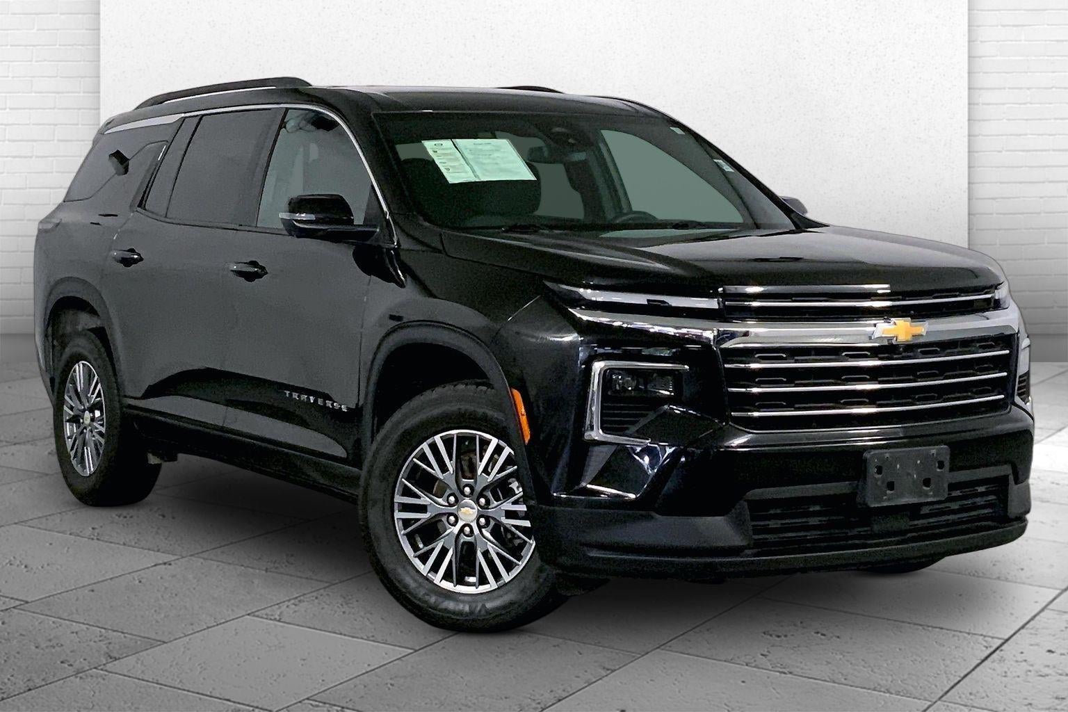 2024 Chevrolet Traverse FWD LT