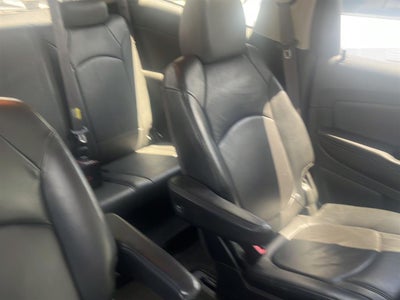 2011 Chevrolet Traverse LT w/2LT