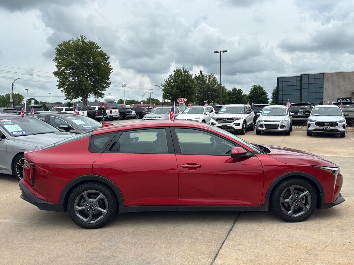 2025 Kia K4 LXS