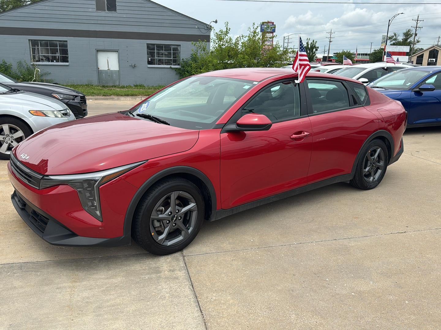2025 Kia K4 LXS
