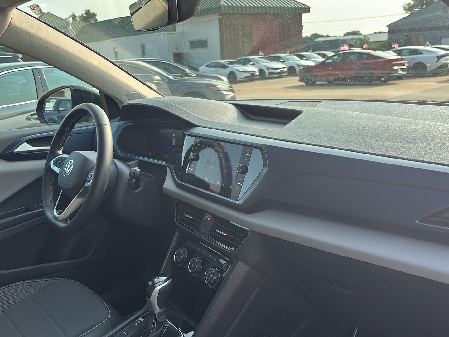 2023 Volkswagen Taos SE