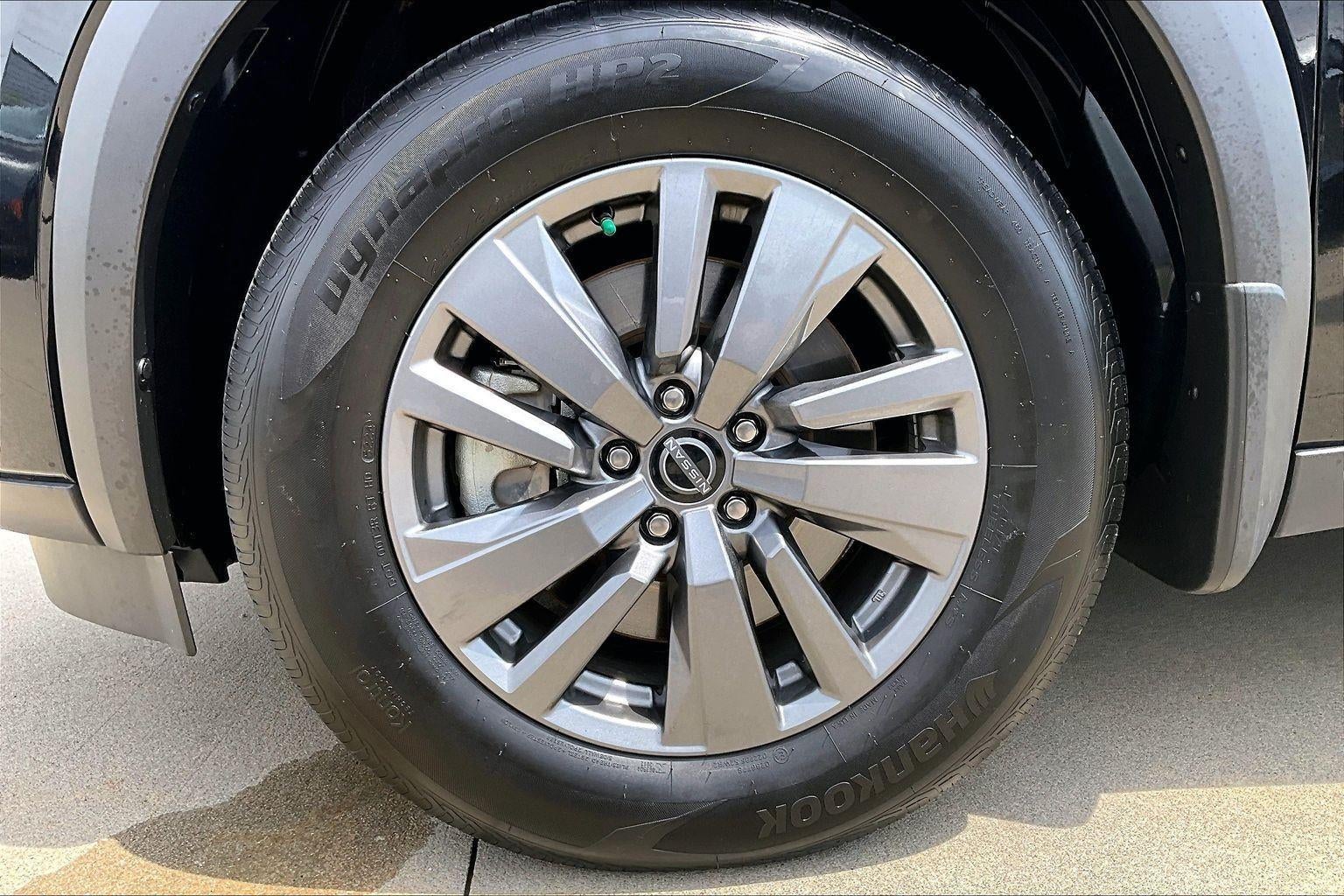 2025 Nissan Pathfinder S