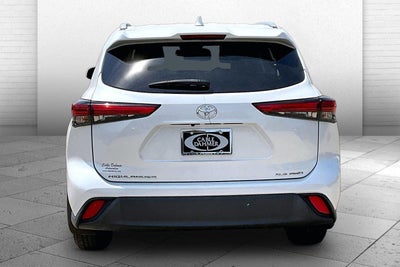 2022 Toyota Highlander XLE