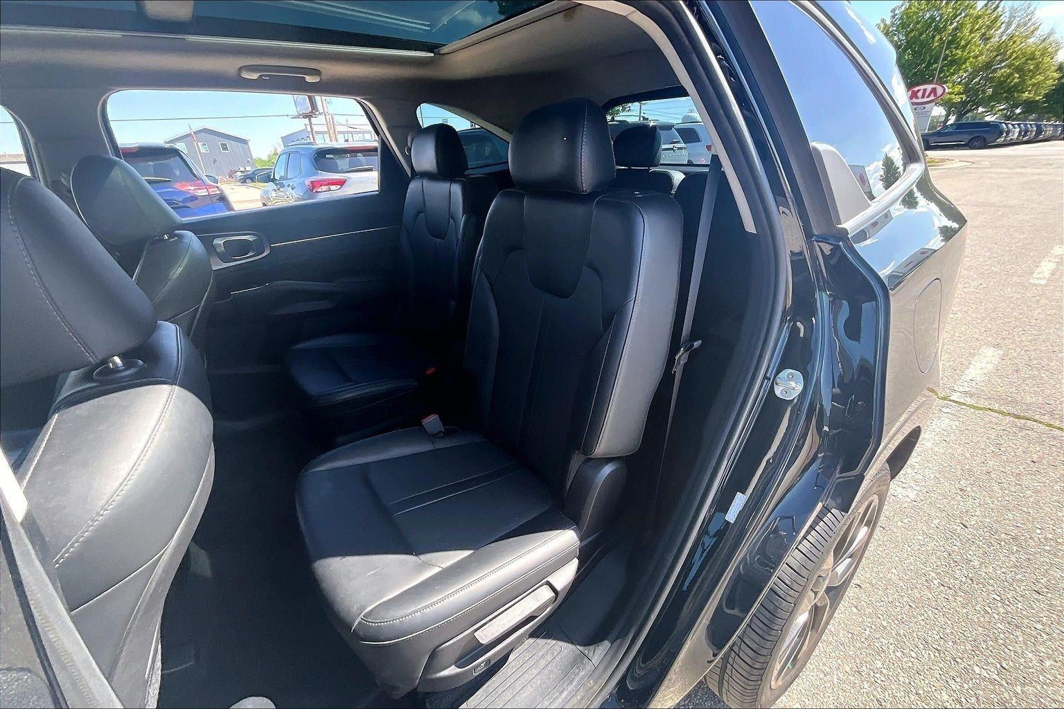 2022 Kia Sorento SX