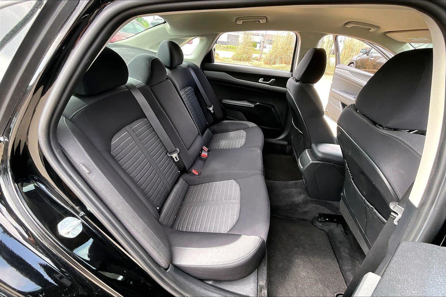 2025 Kia K5 LXS
