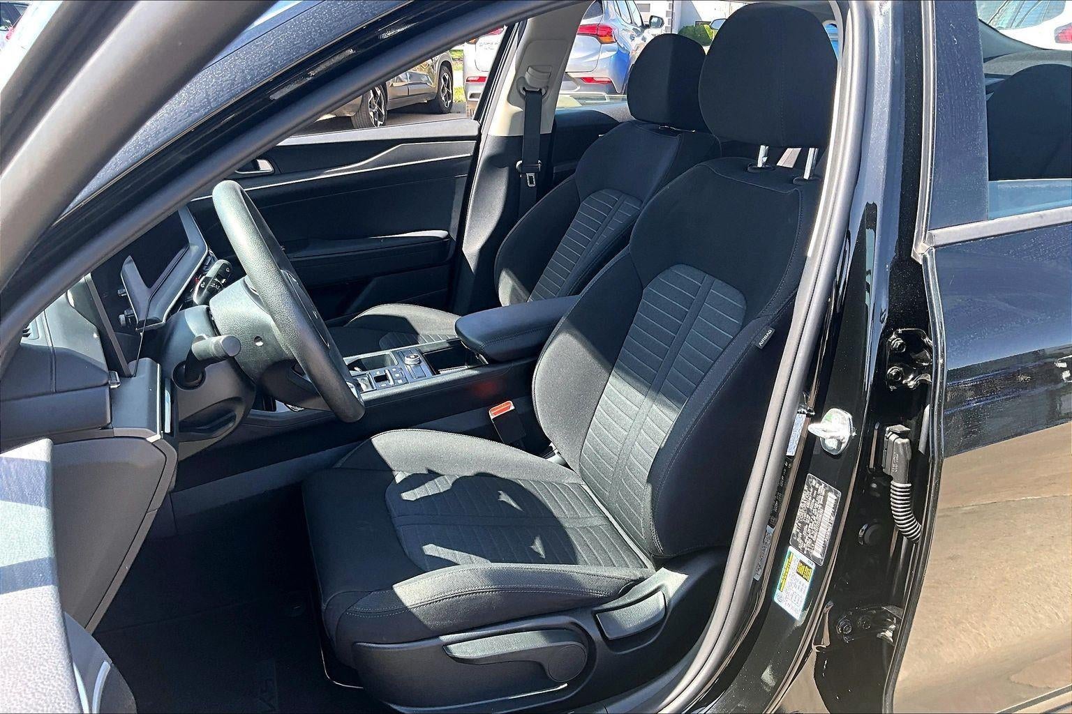 2025 Kia K5 LXS