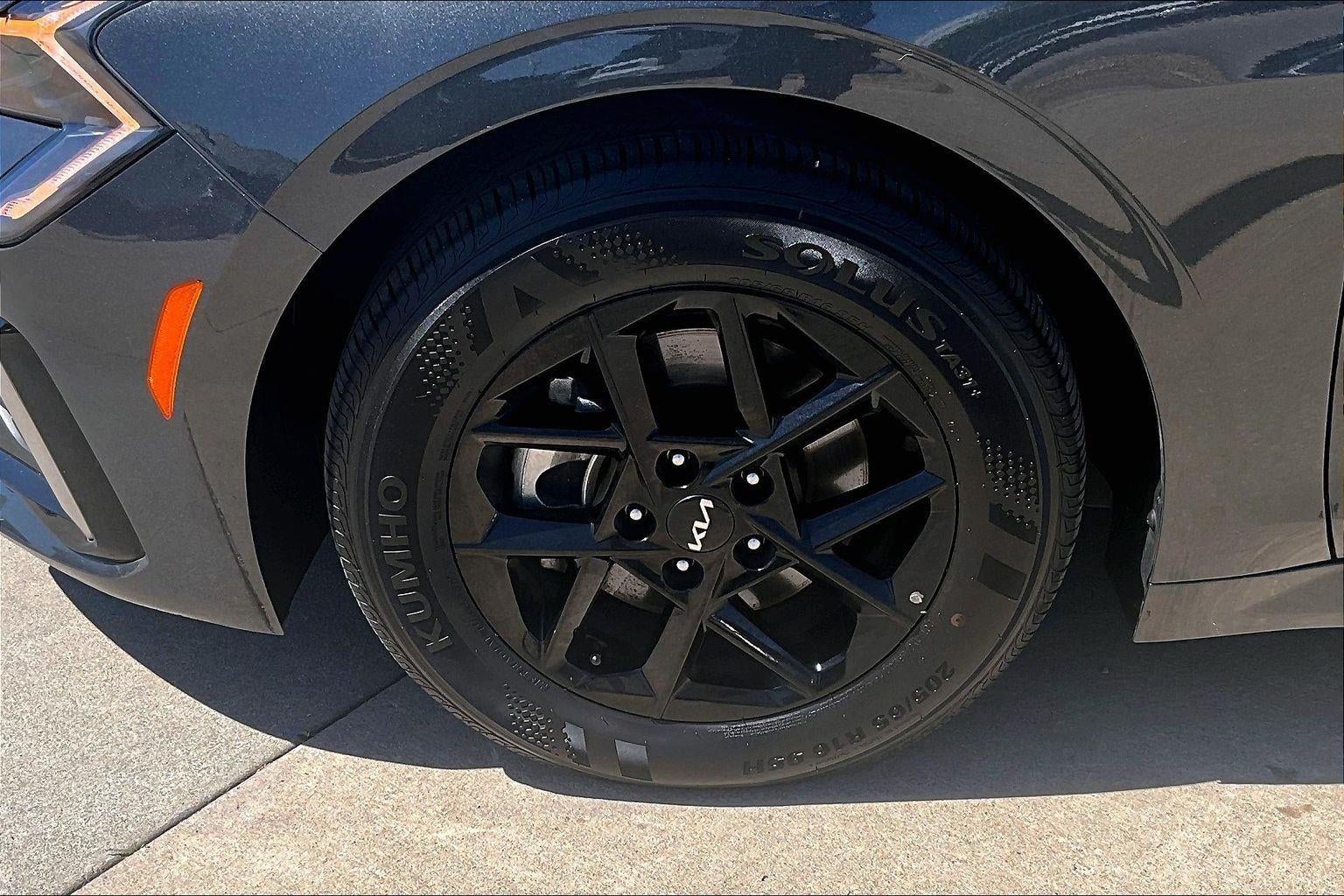 2025 Kia K5 LXS