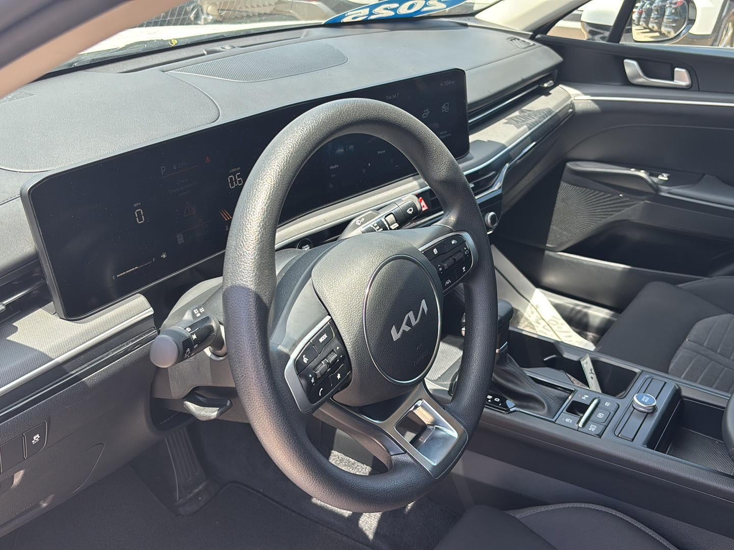 2025 Kia K5 LXS
