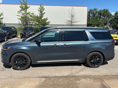 2024 Kia Carnival SX