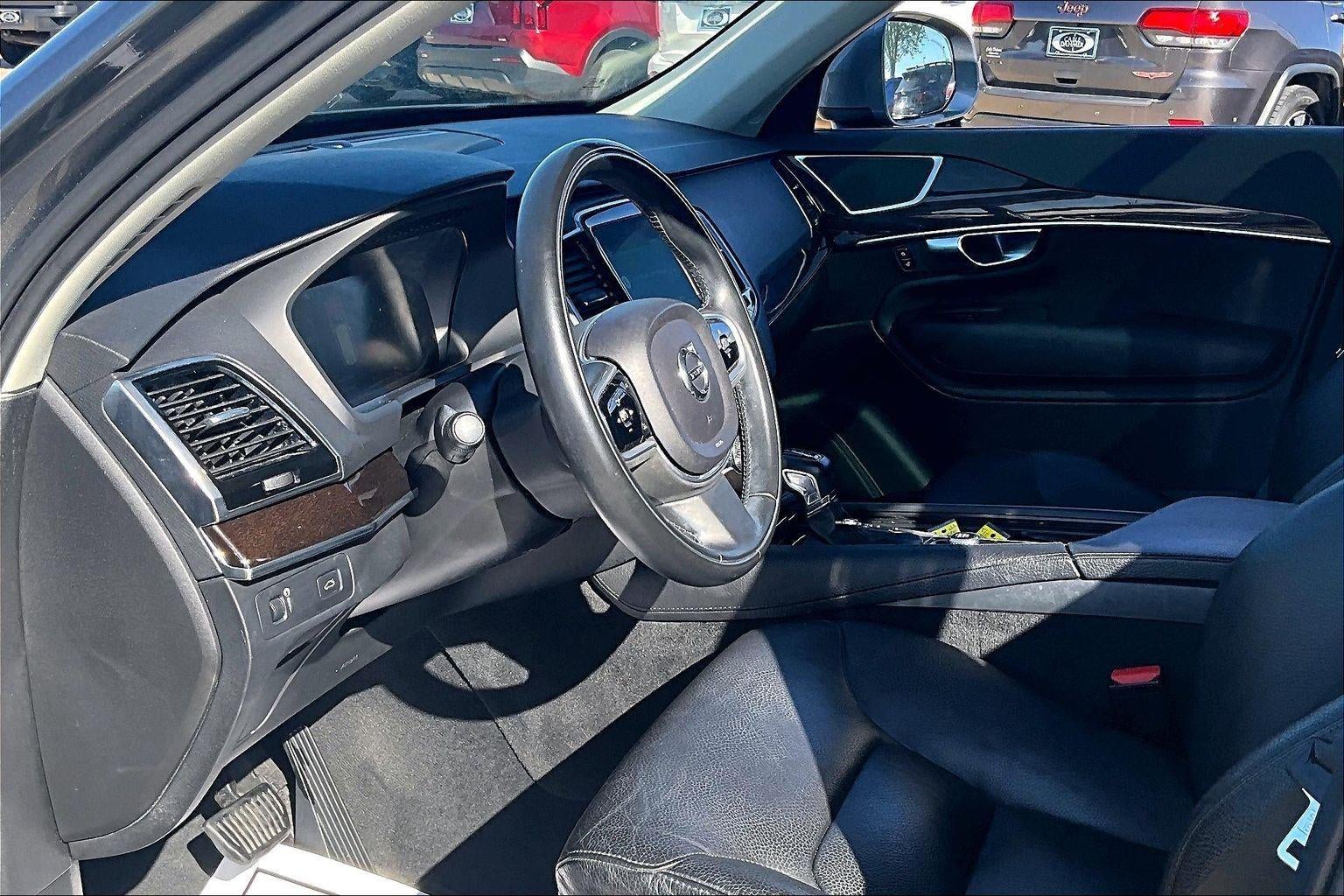 2018 Volvo XC90 Momentum